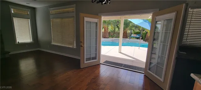 $869,000 | 990 Crescent Meadows Court, Henderson, NV 89052