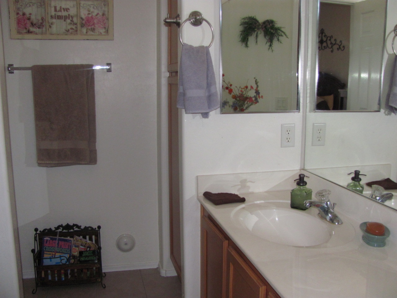1206 West Darrel Road Phoenix, AZ 85041 - Photo 7 of 9 Master Bathroom
