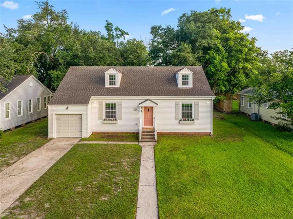 $298,500 | 1026 11th Street, Lake Charles, LA 70601