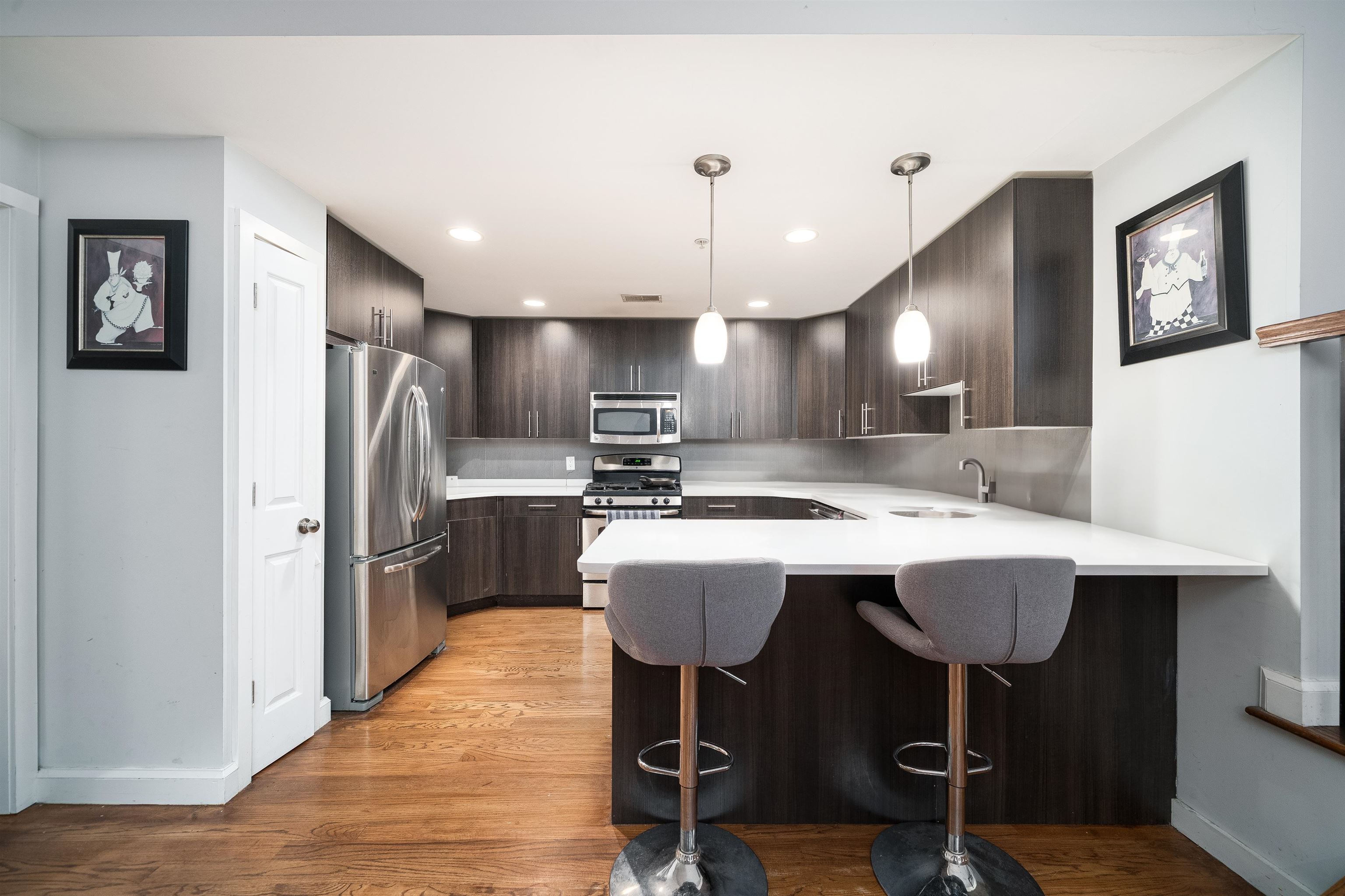 207 Adams Street, Unit 4 Hoboken, NJ 07030 - Photo 7 of 9