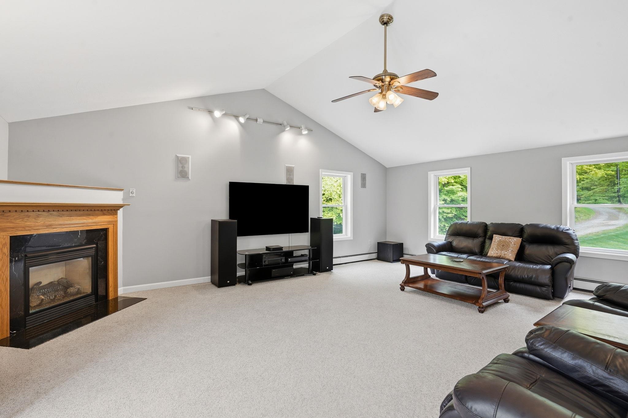 7077 Shaker Road Loudon, NH 03307 - Photo 15 of 39 Gallery Image 15
