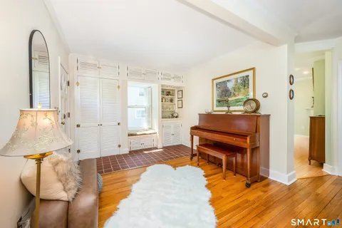 $1,680,000 | 150 Holmes Avenue, Darien, CT 06820