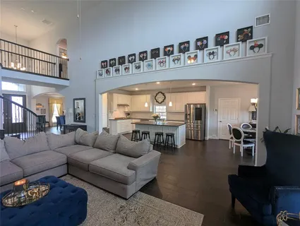 $1,200,000 | 508 Tennington Lane, Shady Shores, TX 76208