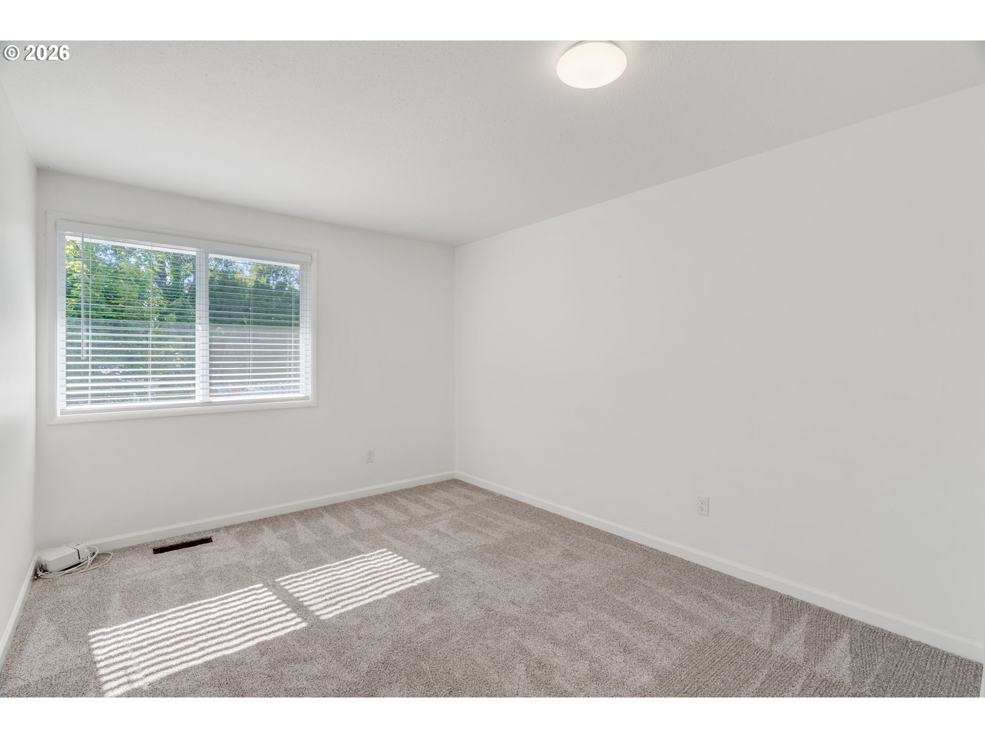 6255 Southwest Elm Avenue Beaverton, OR 97005 - Photo 28 of 48