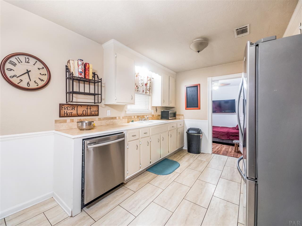 6630 Helms Road Pensacola, FL 32526 - Photo 11 of 39