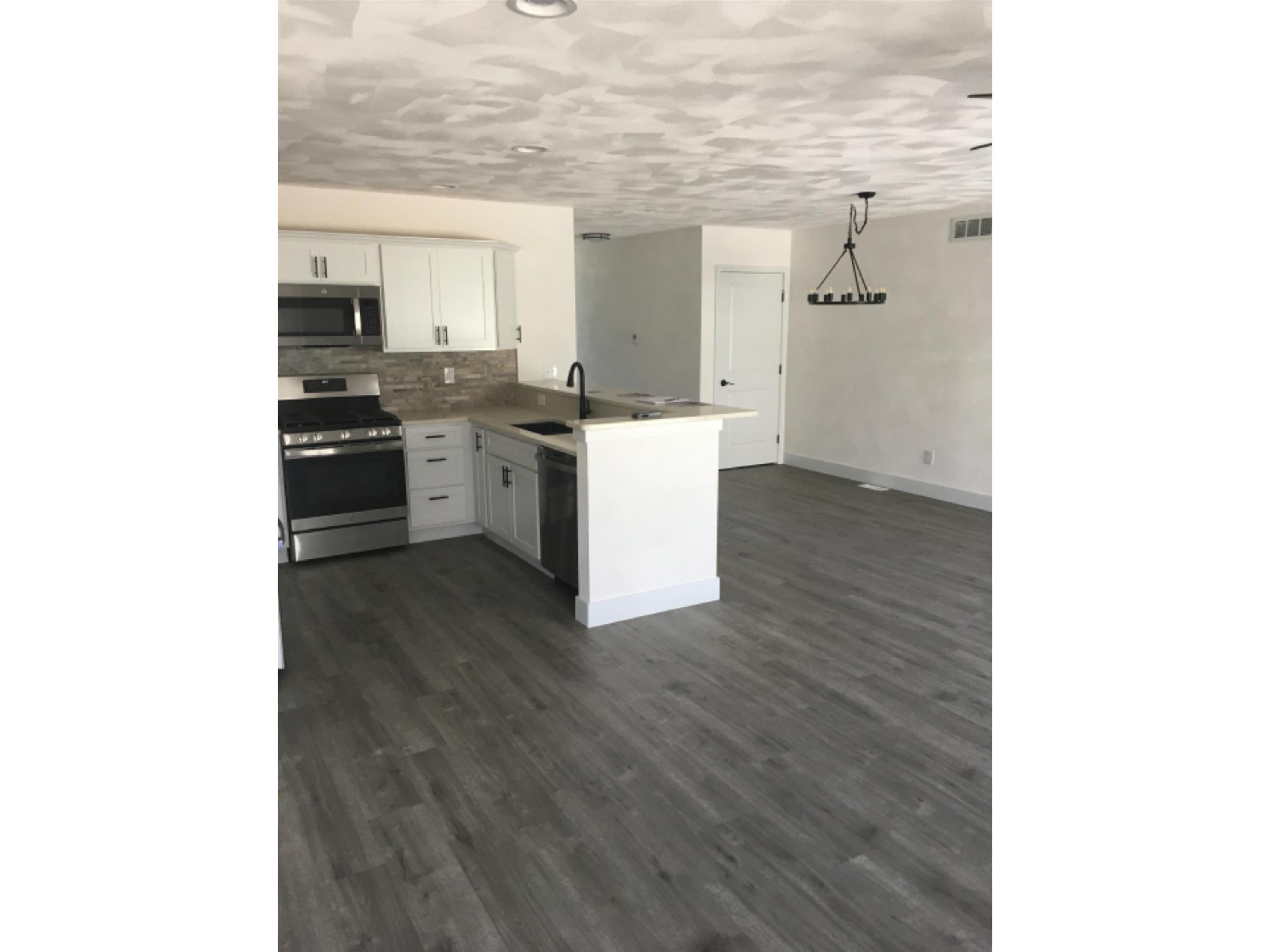 1115 Lawson Street Washington, IL 61571 - Photo 6 of 12