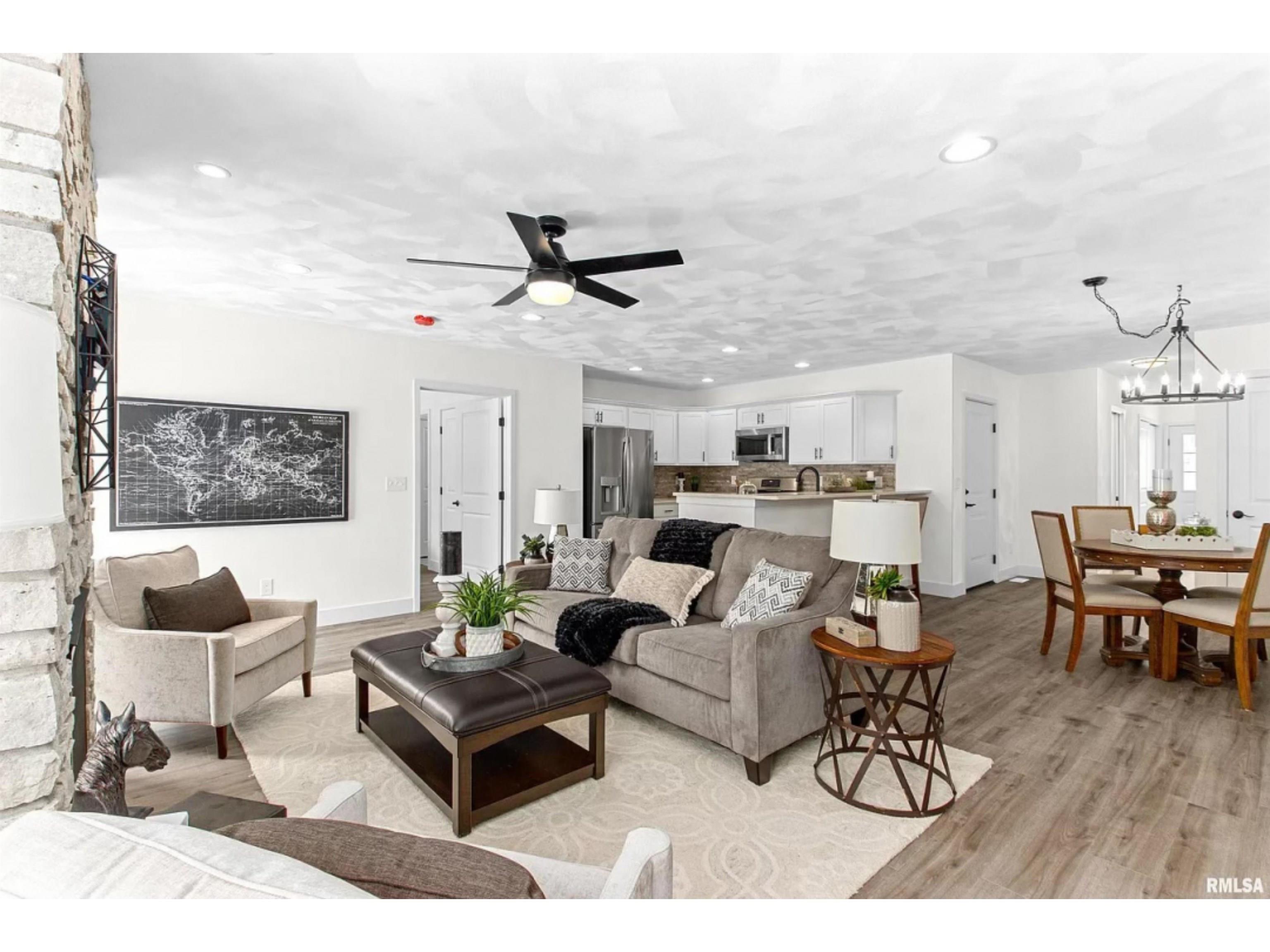 1115 Lawson Street Washington, IL 61571 - Photo 9 of 12