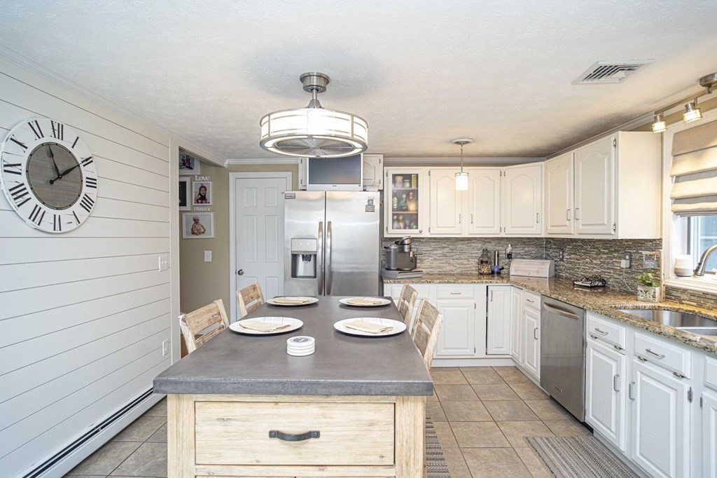 170 Broadway Taunton, MA 02780 - Photo 10 of 40