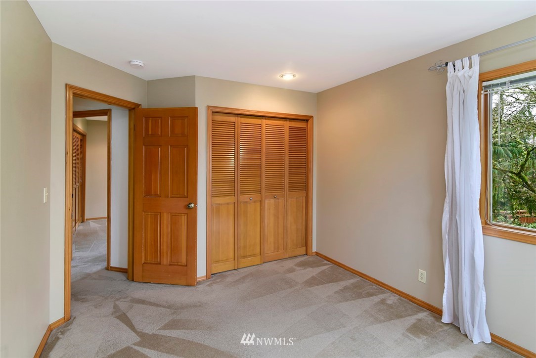 10109 Northeast 153rd Street Bothell, WA 98011 - Photo 14 of 25 Gallery Image 14