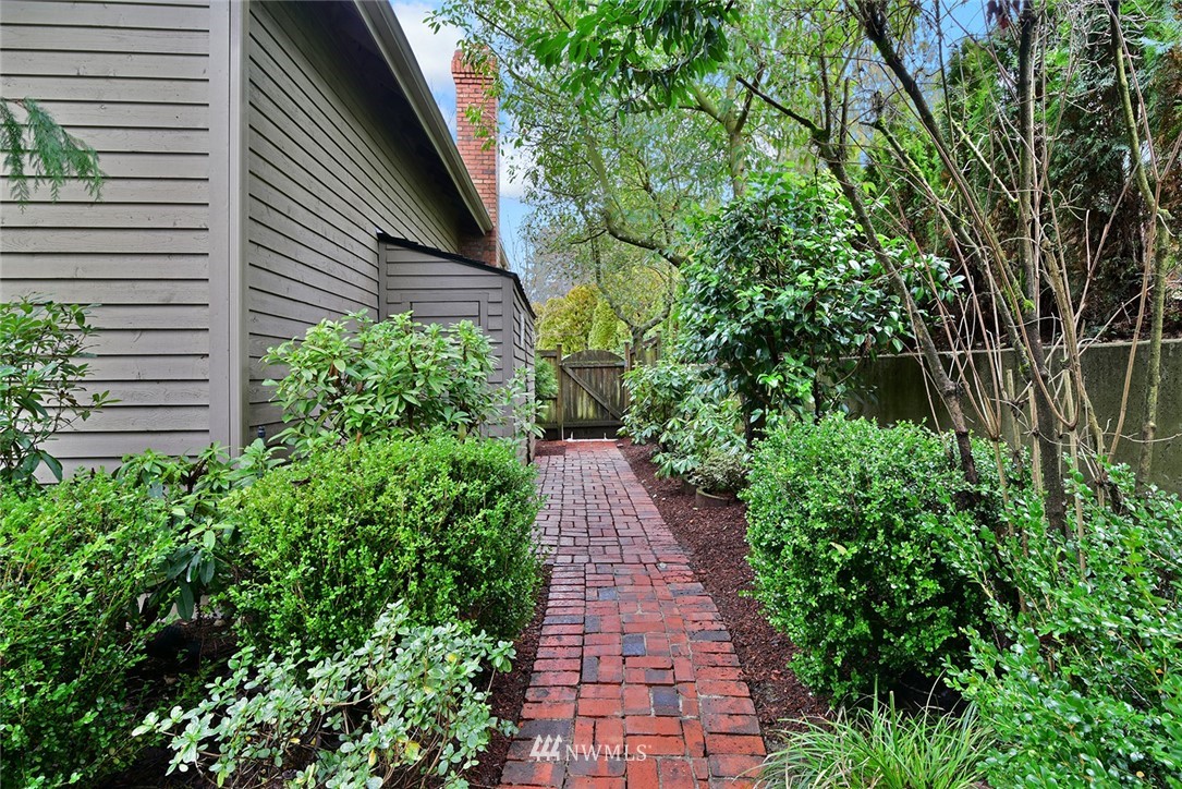10109 Northeast 153rd Street Bothell, WA 98011 - Photo 20 of 25 Gallery Image 20