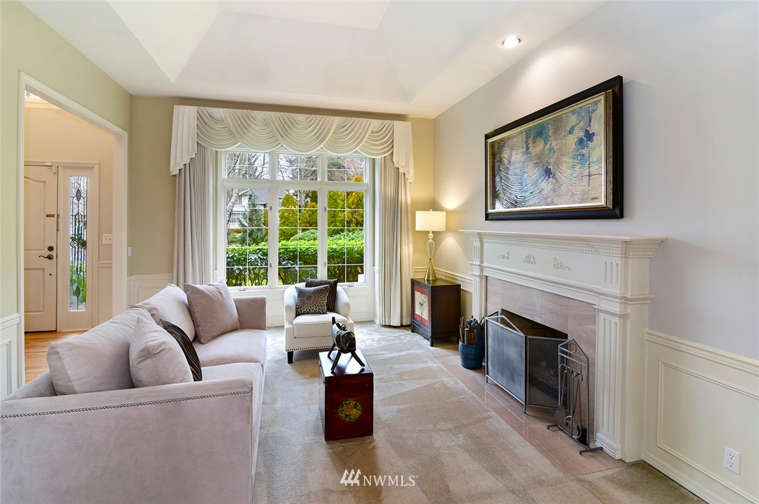 10109 Northeast 153rd Street Bothell, WA 98011 - Photo 3 of 25 Gallery Image 3