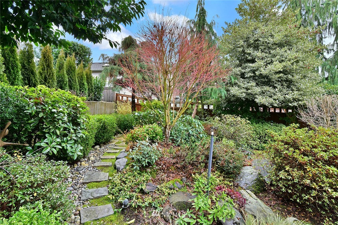 10109 Northeast 153rd Street Bothell, WA 98011 - Photo 23 of 25 Gallery Image 23