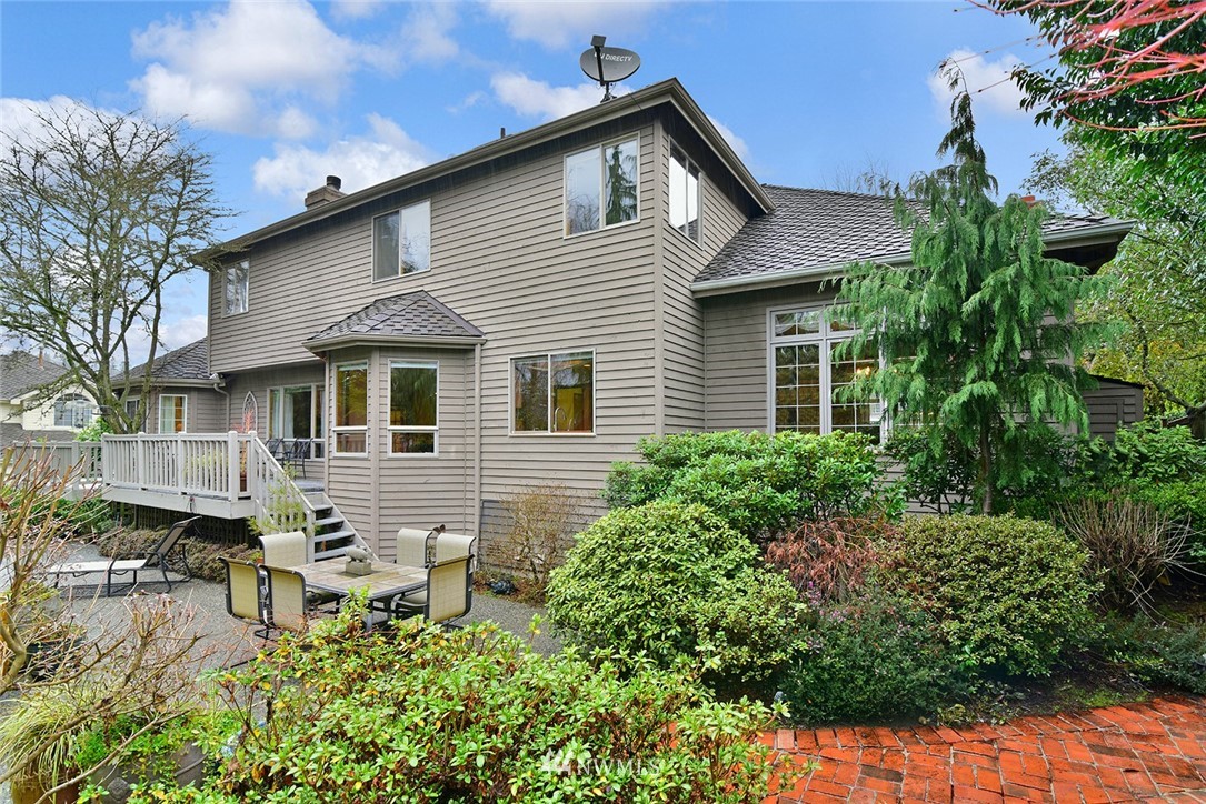 10109 Northeast 153rd Street Bothell, WA 98011 - Photo 24 of 25 Gallery Image 24