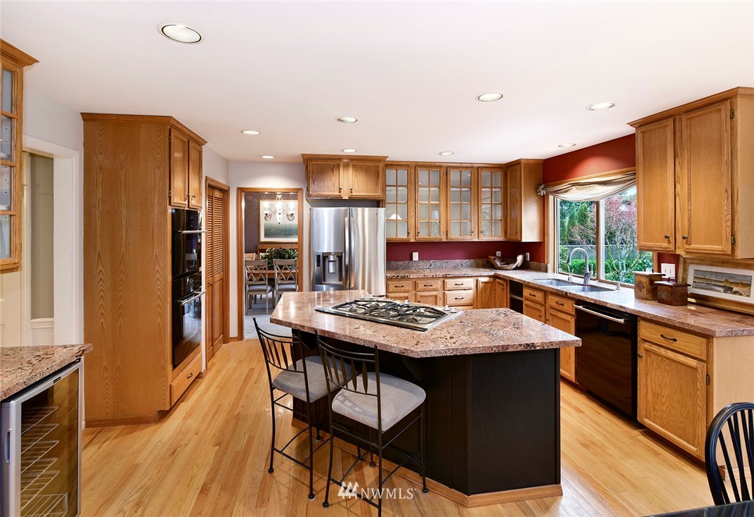 10109 Northeast 153rd Street Bothell, WA 98011 - Photo 5 of 25 Gallery Image 5