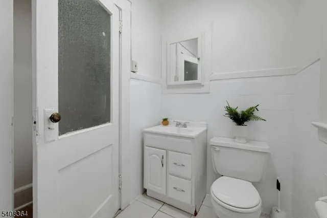 $2,100 | 26 Grenada Place, Unit 1, Montclair, NJ 07042