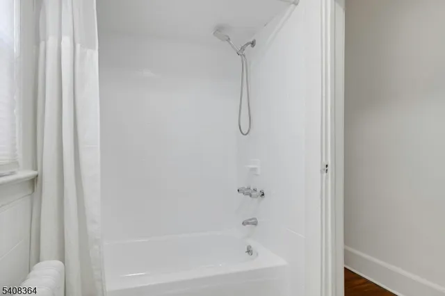 $2,100 | 26 Grenada Place, Unit 1, Montclair, NJ 07042