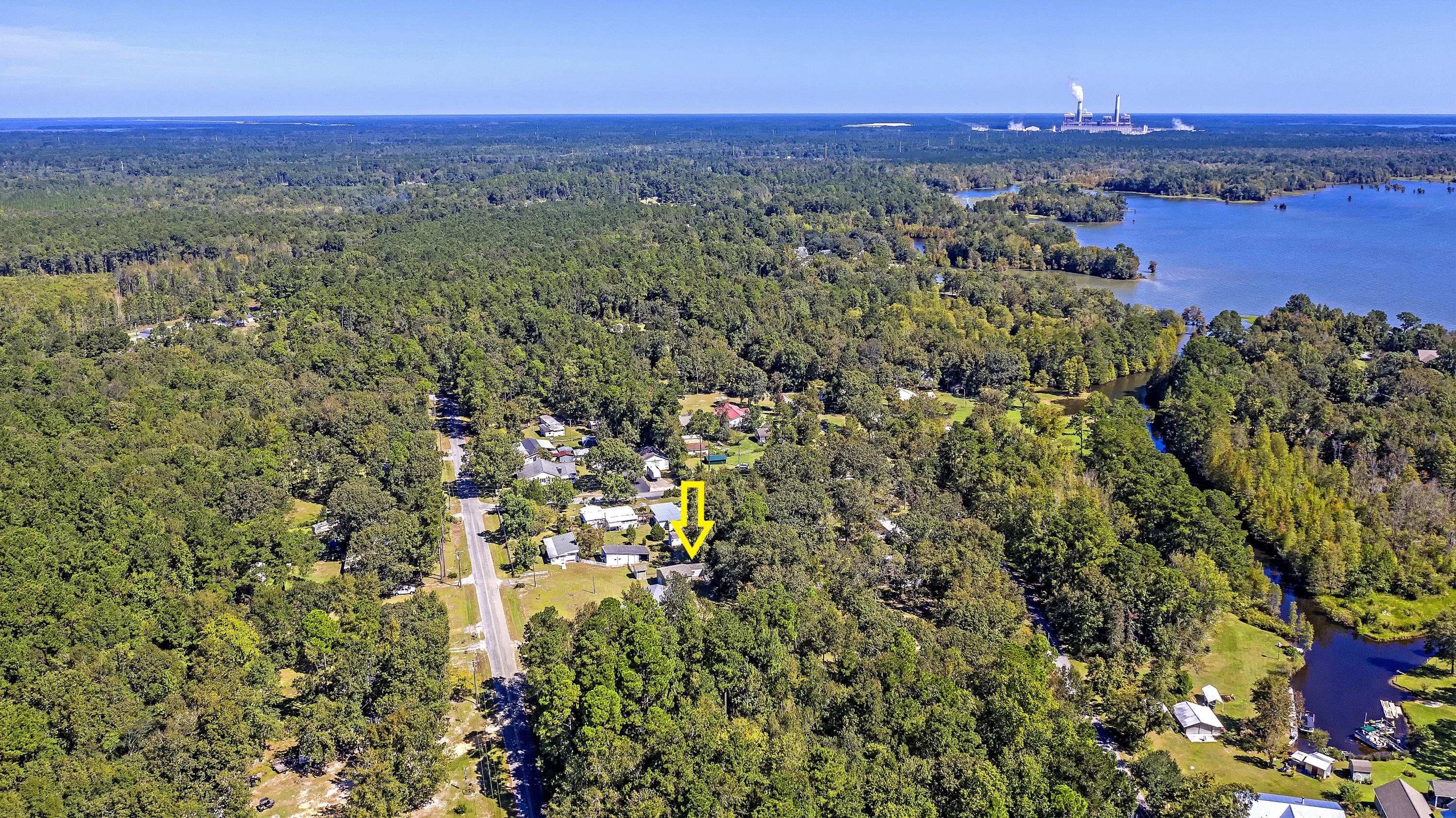 1064 Longpoint Road Cross, SC 29436 - Photo 19 of 50 DJI_0167 copy Arrow