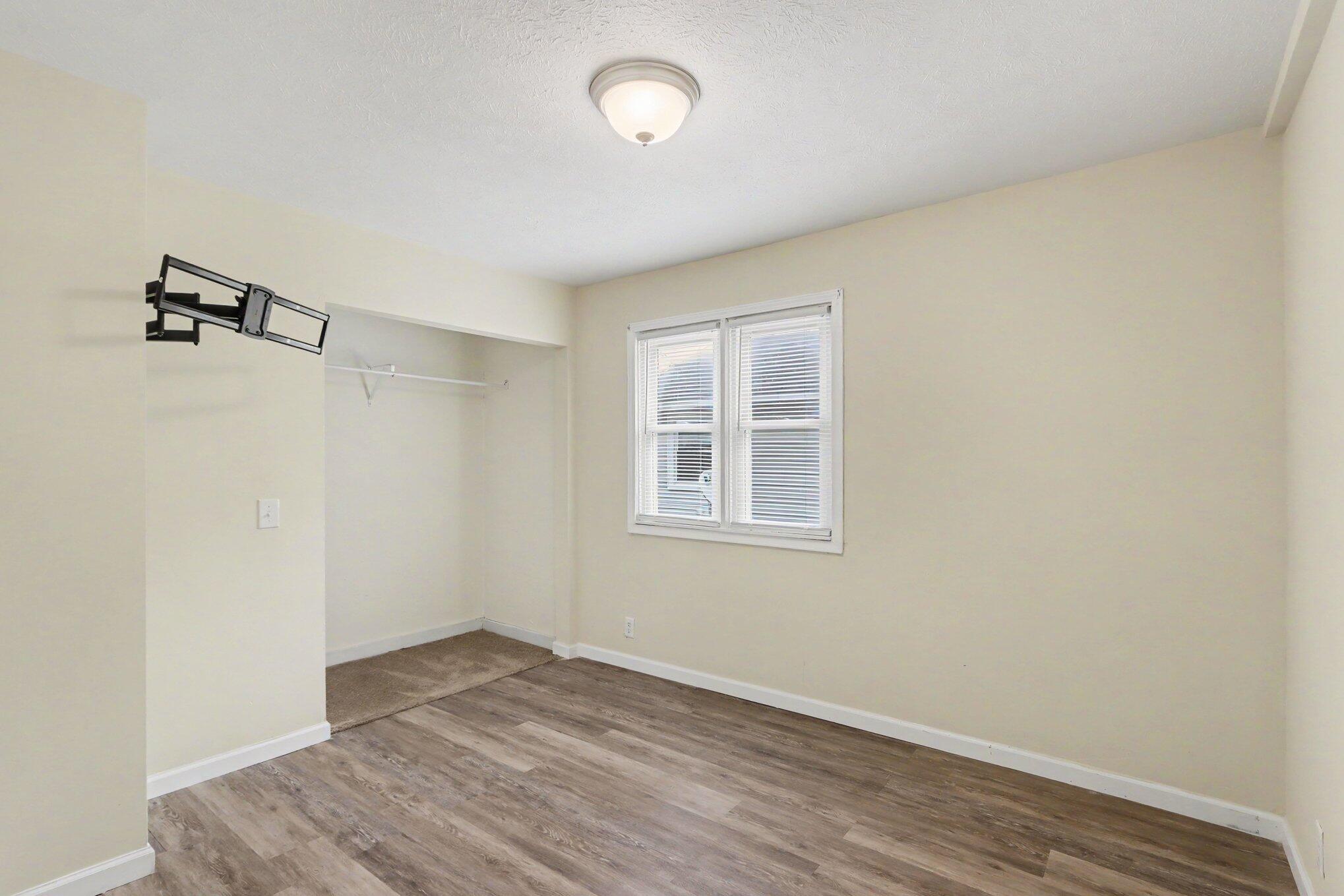 30 Ave B Springfield, MI 49037 - Photo 12 of 15 012_file_8209
