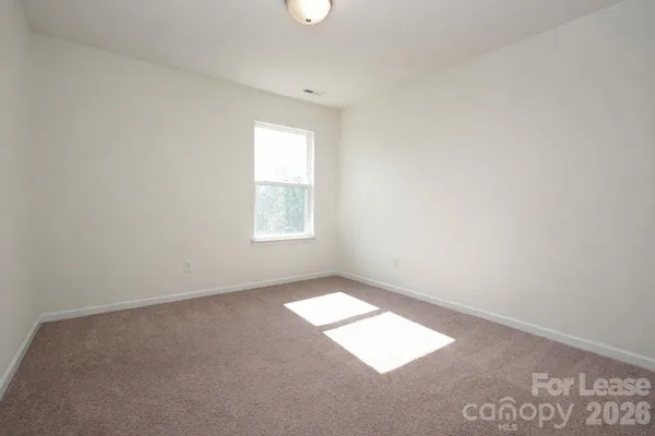 $2,500 | 3220 Berry Creek Road, Charlotte, NC 28214