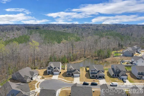 $2,500 | 3220 Berry Creek Road, Charlotte, NC 28214