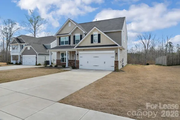 $2,500 | 3220 Berry Creek Road, Charlotte, NC 28214