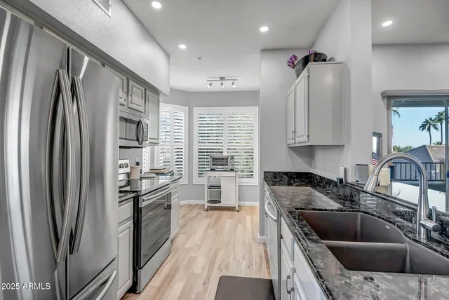 $299,990 | 14950 West Mountain View Boulevard, Unit 2312, Surprise, AZ 85374