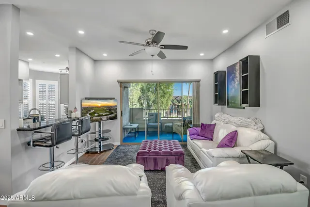 $299,990 | 14950 West Mountain View Boulevard, Unit 2312, Surprise, AZ 85374