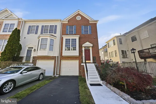 $3,900 | 7665 Audubon Meadow Way, Alexandria, VA 22306