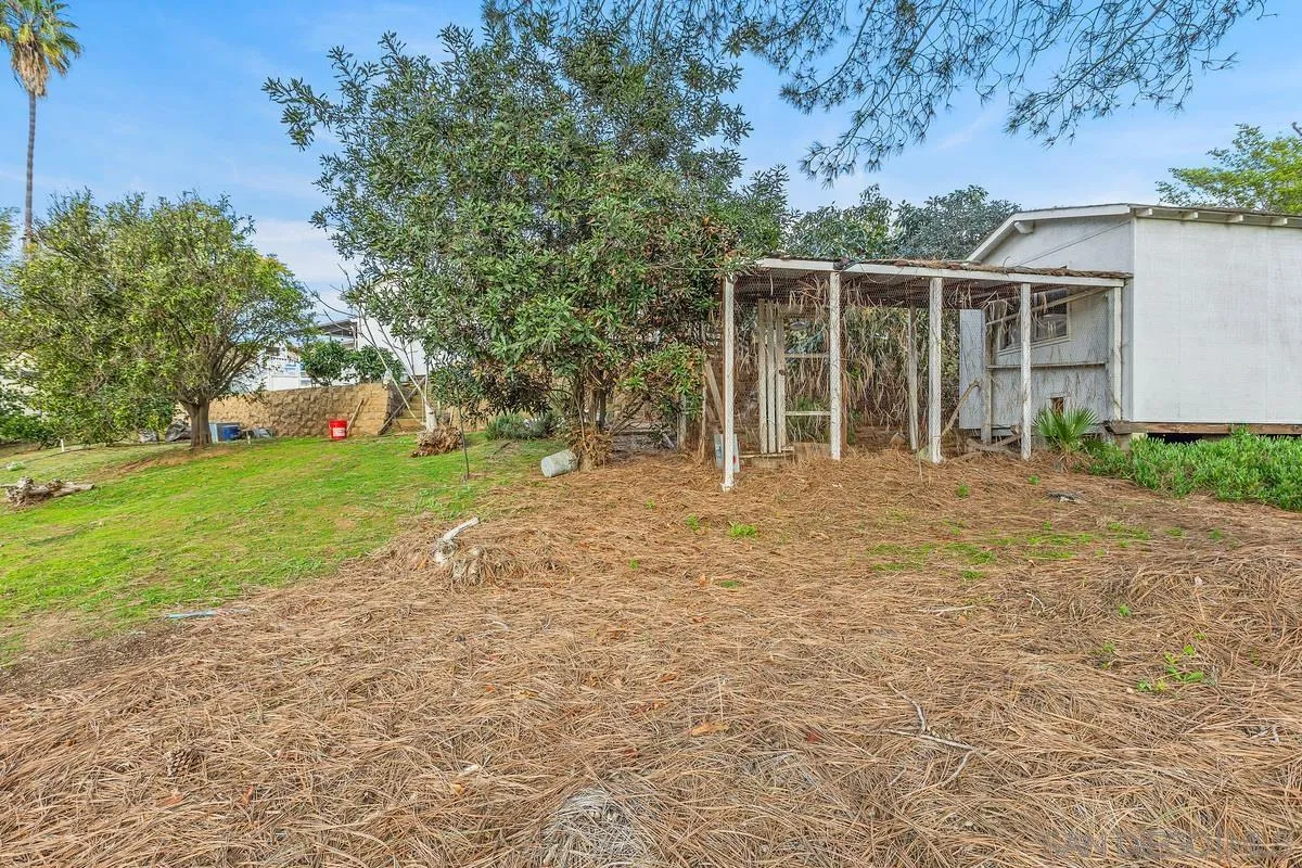 1051 Crest View Road Vista, CA 92081 - Photo 41 of 55