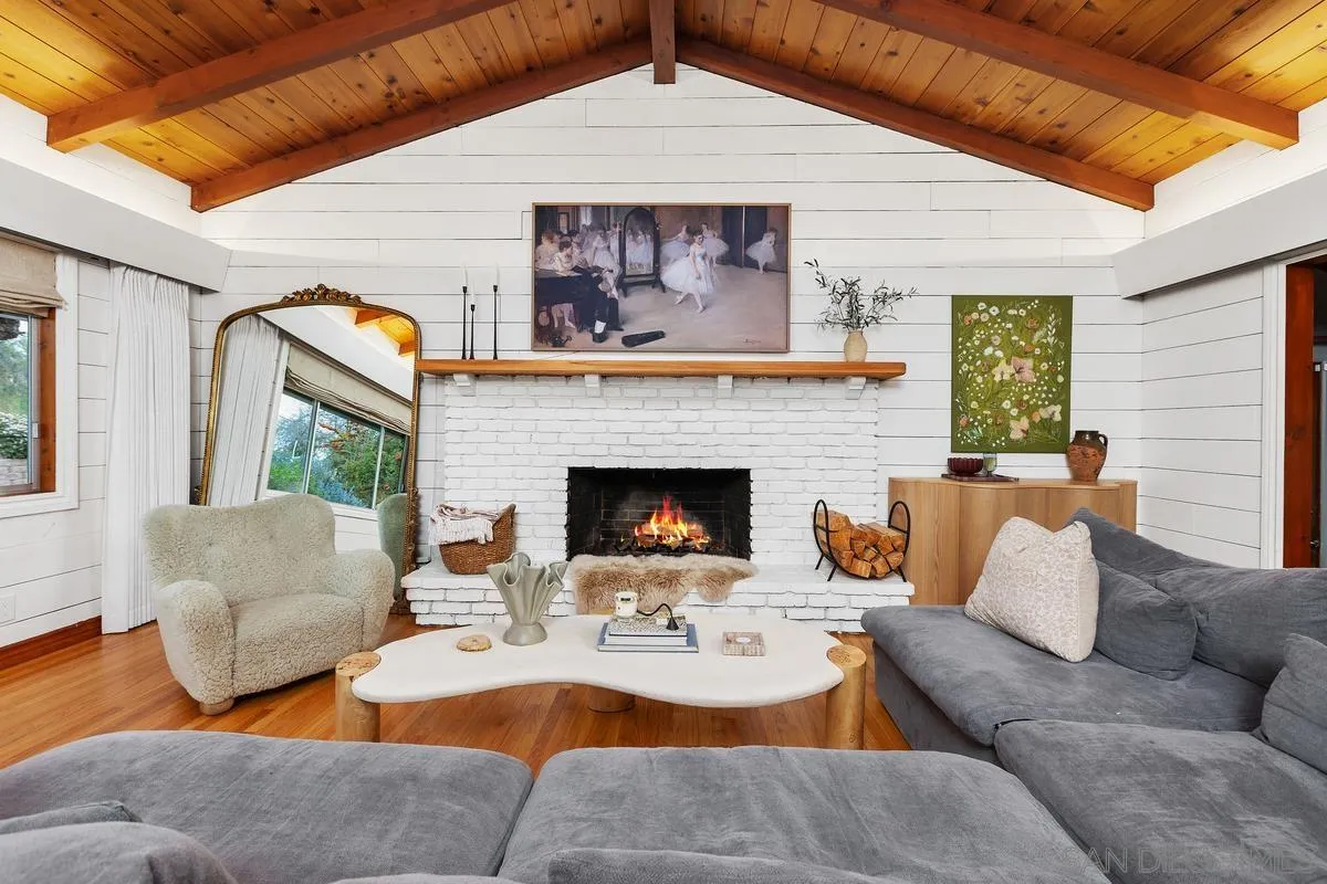 1051 Crest View Road Vista, CA 92081 - Photo 5 of 55