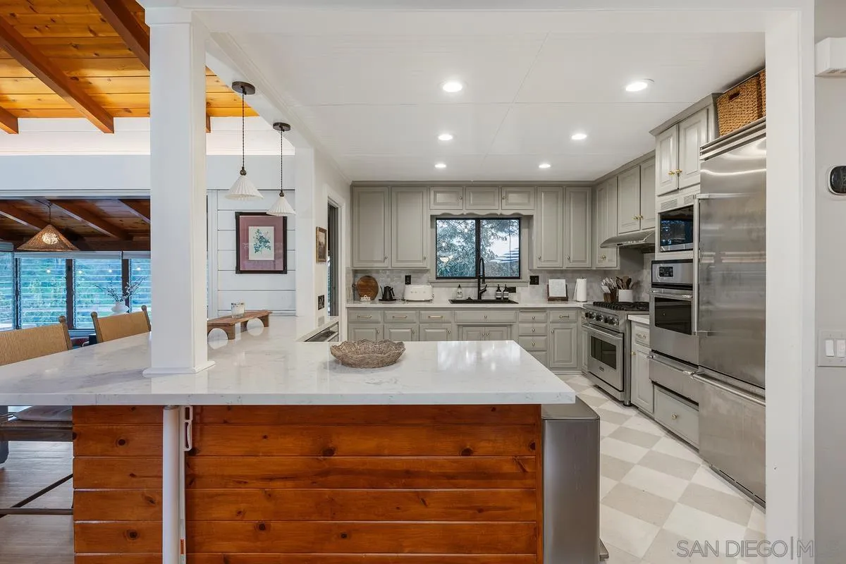 1051 Crest View Road Vista, CA 92081 - Photo 8 of 55