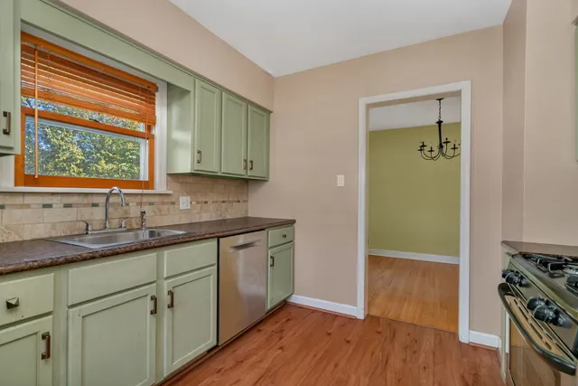 $179,900 | 2522 Indiana Avenue, Lansing, IL 60438