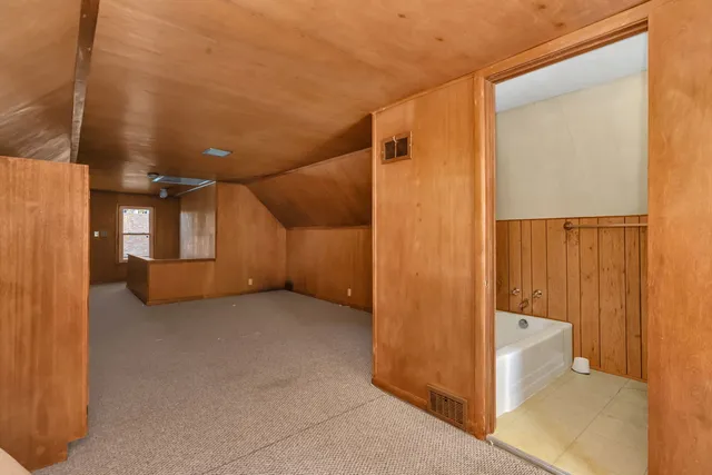 $179,900 | 2522 Indiana Avenue, Lansing, IL 60438