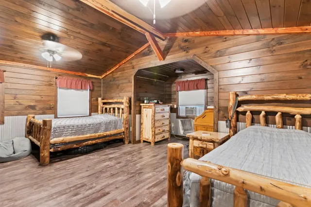 $1,200,000 | 9141 West Sr 56, Lexington, IN 47138