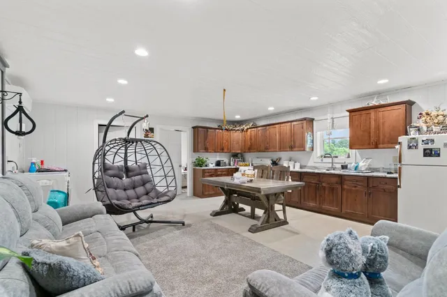 $1,200,000 | 9141 West Sr 56, Lexington, IN 47138