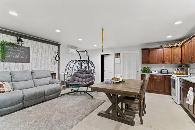 $1,200,000 | 9141 West Sr 56, Lexington, IN 47138