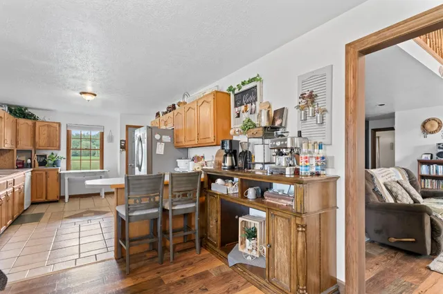 $1,200,000 | 9141 West Sr 56, Lexington, IN 47138