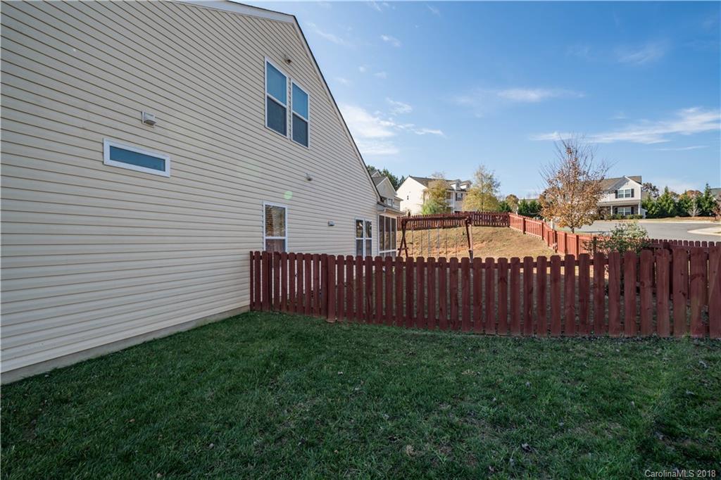 1640 Beleek Ridge Lane Clover, SC 29710 - Photo 3 of 24