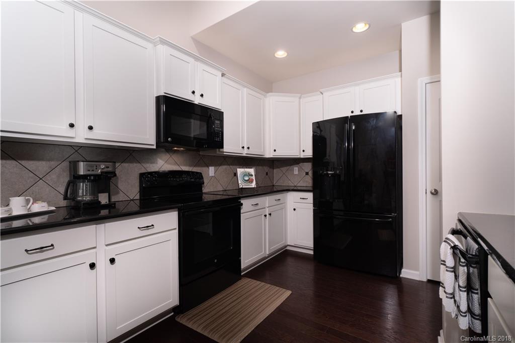 1640 Beleek Ridge Lane Clover, SC 29710 - Photo 4 of 24