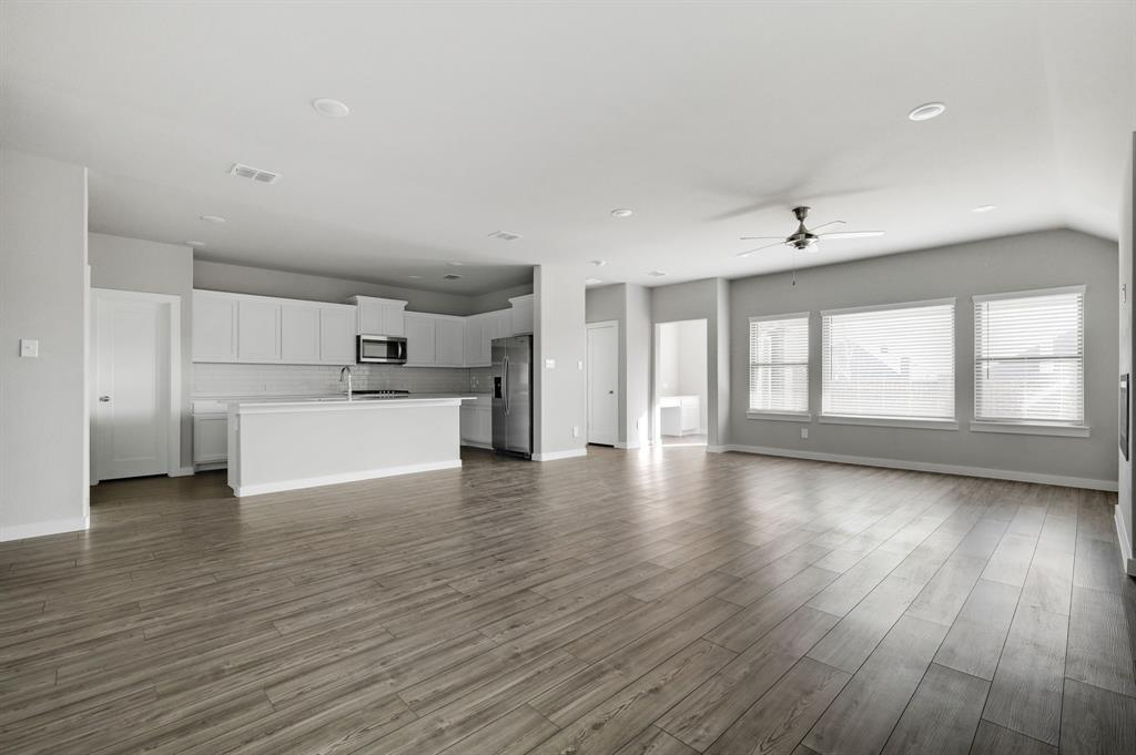 364 Braves Way Lavon, TX 75166 - Photo 3 of 18
