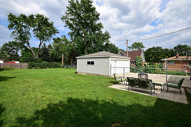219 Hatlen Avenue Mount Prospect, IL 60056 - Photo 24 of 25