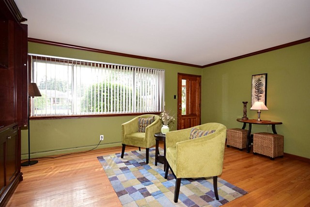 219 Hatlen Avenue Mount Prospect, IL 60056 - Photo 5 of 25