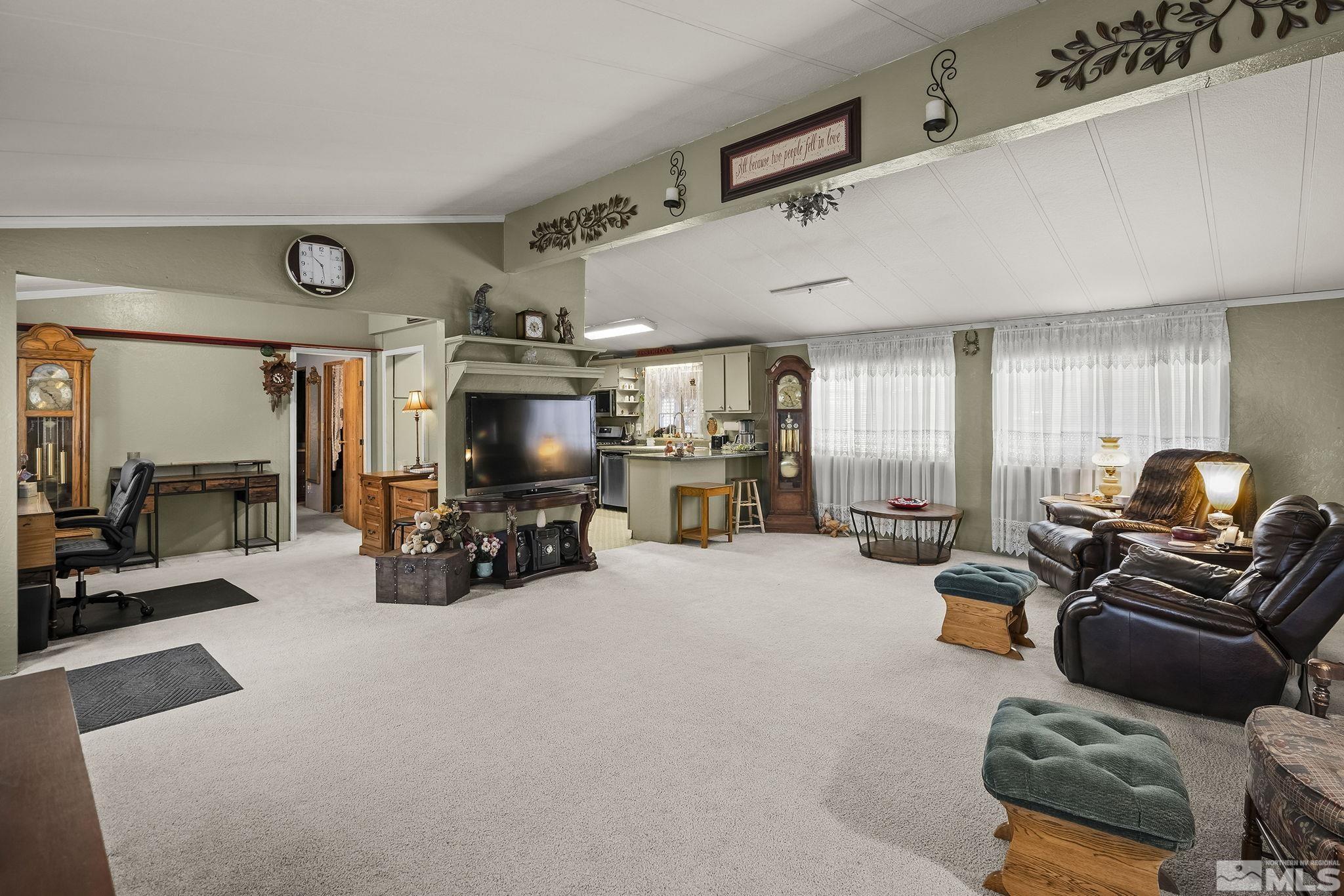 580 Magnolia Way Reno, NV 89506 - Photo 4 of 28 Photo 4