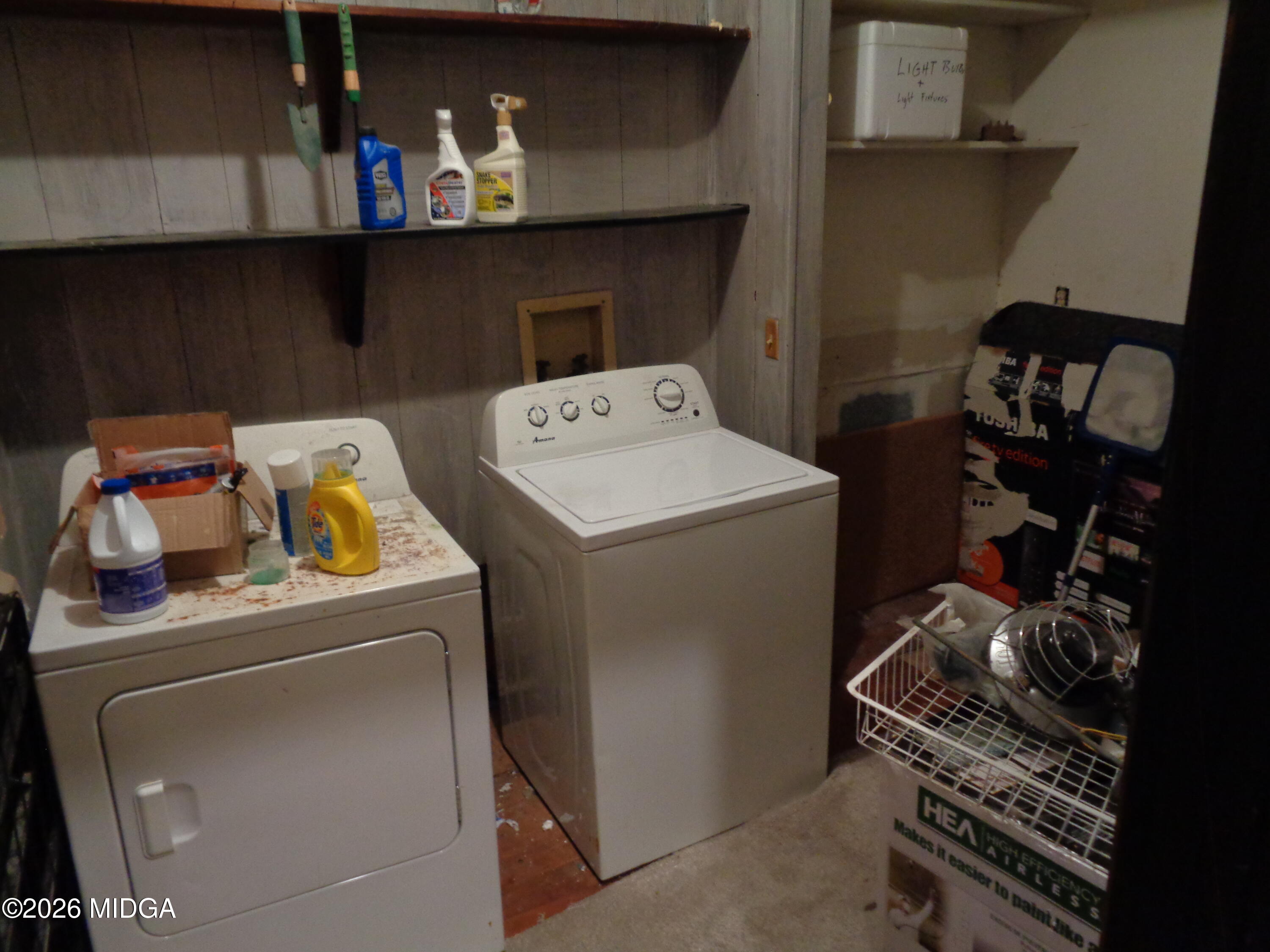 3380 Goodwin Lane Macon, GA 31217 - Photo 19 of 22 a utility room with dryer washer and other items