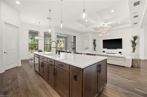 $1,750,000 | 16201 Verilyn Circle, Naples, FL 34110