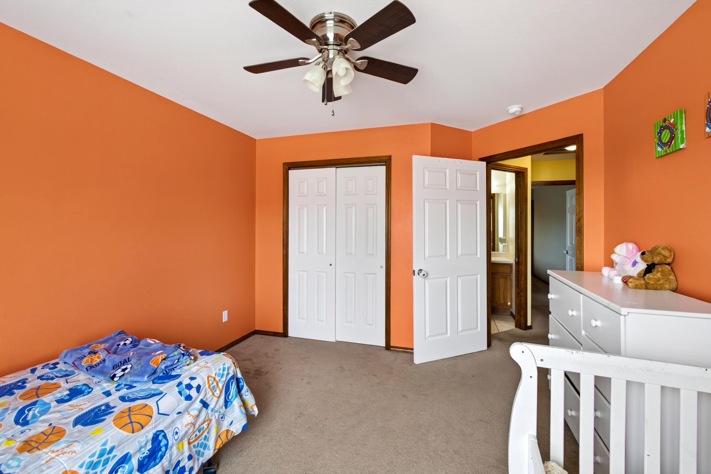 709 South Hazelnut Avenue Springfield, MO 65802 - Photo 13 of 25 709 Hazelnut-14