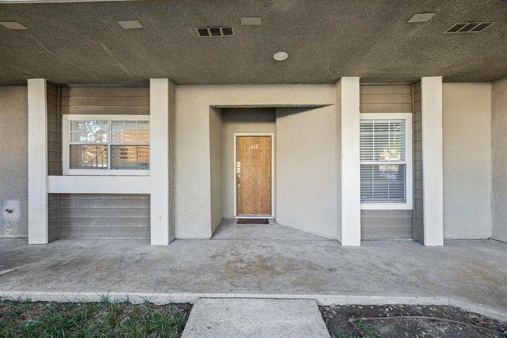 5310 Keller Springs Road, Unit 612 Dallas, TX 75248 - Photo 26 of 33 First floor, no stairs!