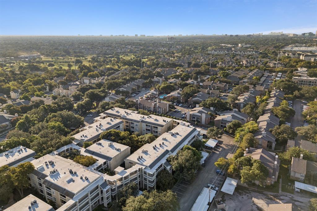 5310 Keller Springs Road, Unit 612 Dallas, TX 75248 - Photo 32 of 33 Drone / aerial view