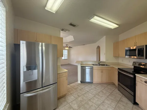 $2,500 | 1106 Belmont Place, Boynton Beach, FL 33436