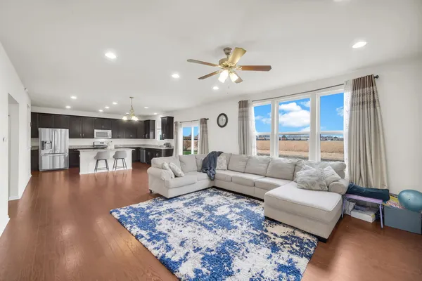 $675,000 | 4255 Fraser Circle, Naperville, IL 60564